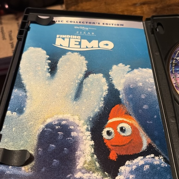 Finding Nemo DVD - Picture 2 of 5